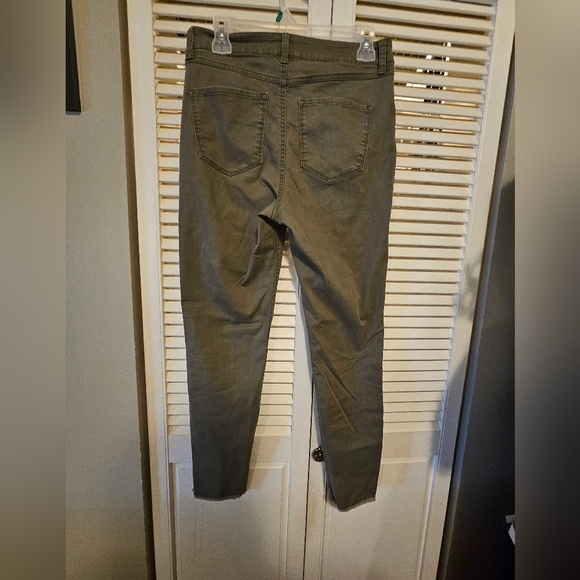 Rewash skinny jeans type pants - button up - Picture 3 of 7